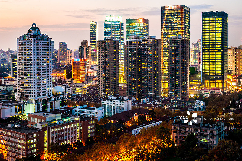 灯光开启图片素材