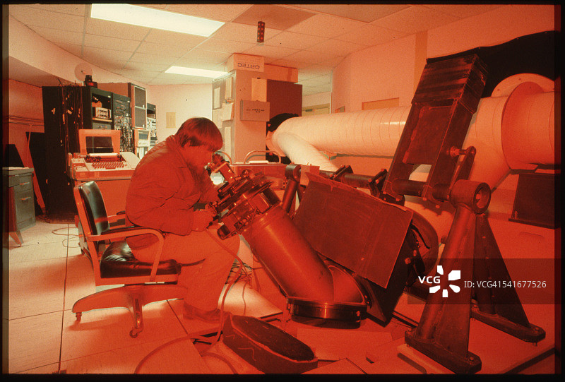 天文台里的天文学家图片素材