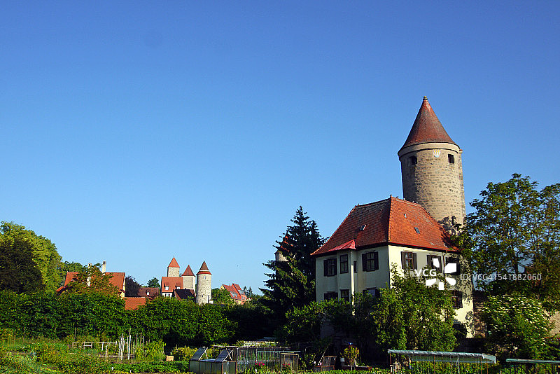 丁克斯比尔的萨尔瓦滕图姆圆形塔楼全景图片素材