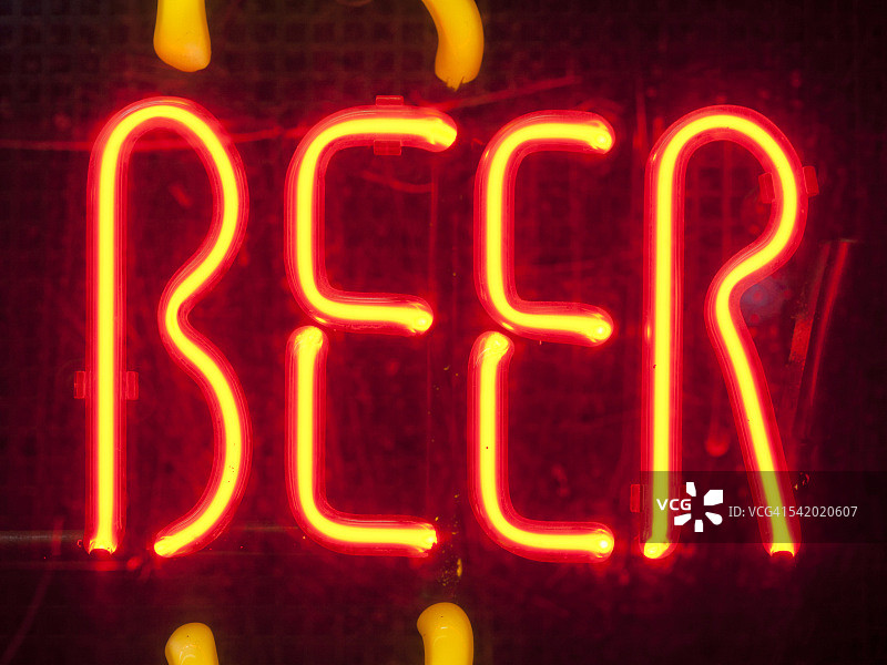 夜间霓虹灯图片素材