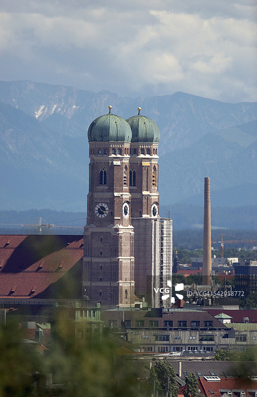 欧洲德国巴伐利亚慕尼黑圣母教堂（慕尼黑主教座堂）景观，始建于1240年图片素材