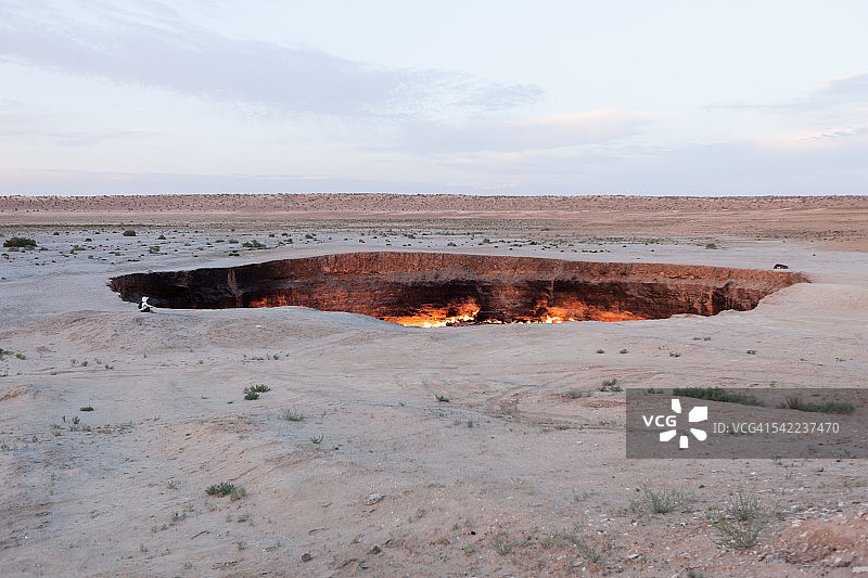 土库曼斯坦达瓦扎天然气坑，又称“地狱之门”图片素材