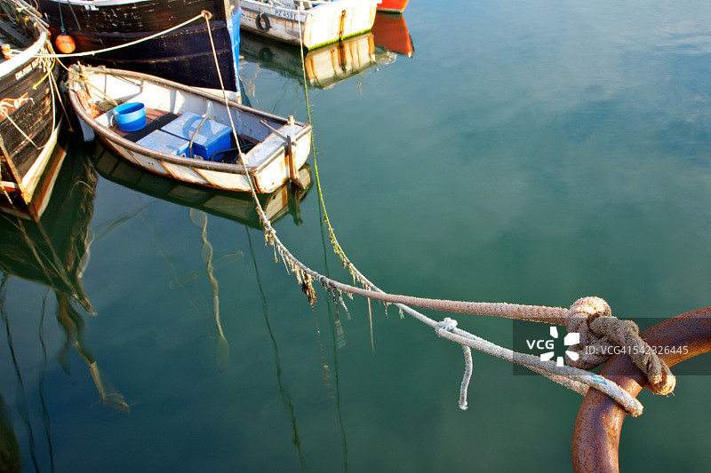 康沃尔纽林港的系泊缆绳图片素材