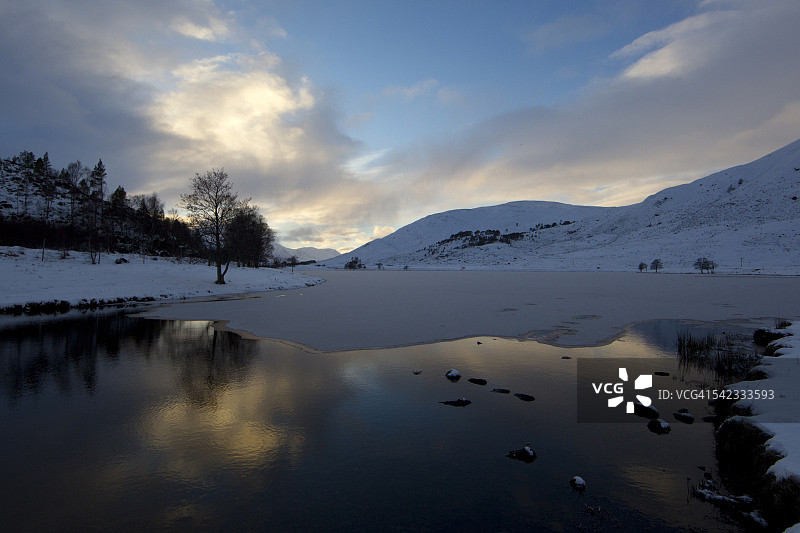 日落时分的格伦卡尼奇图片素材