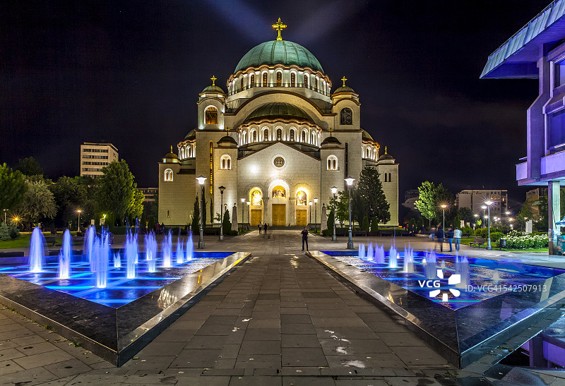 塞尔维亚贝尔格莱德圣萨瓦教堂夜景图片素材