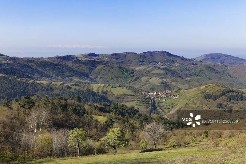 土耳其马尔马拉地区萨曼勒达拉里山脉的卡德里耶村图片素材