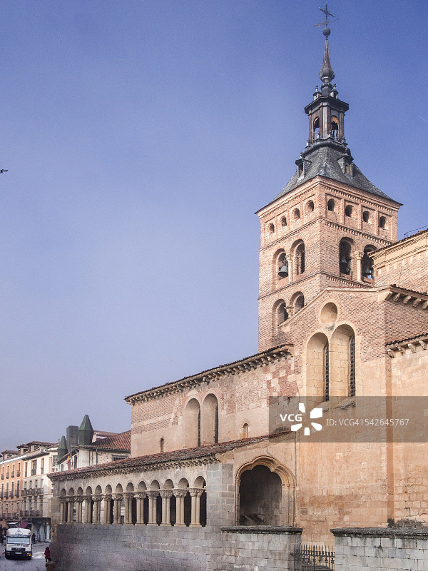 塞戈维亚的圣马丁广场和教堂图片素材