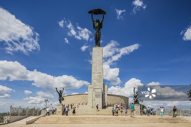 盖勒特山解放纪念碑图片素材