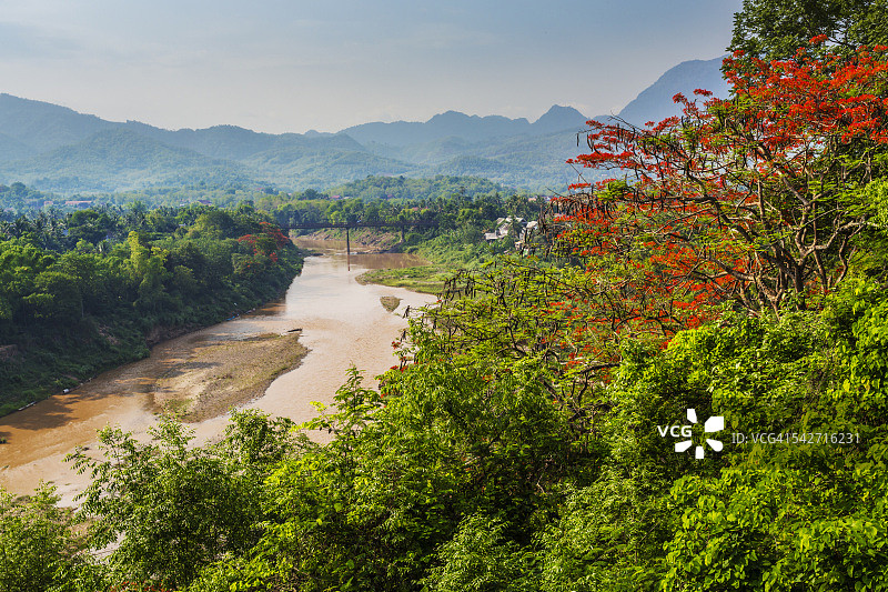 琅勃拉邦南康河图片素材