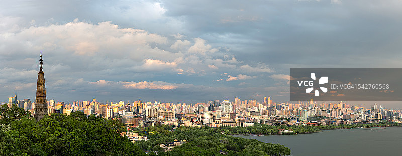 浙江杭州的暴风云图片素材