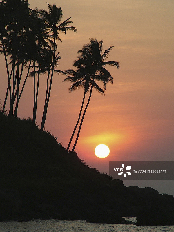 印度果阿邦帕洛伦海滩的日落图片素材