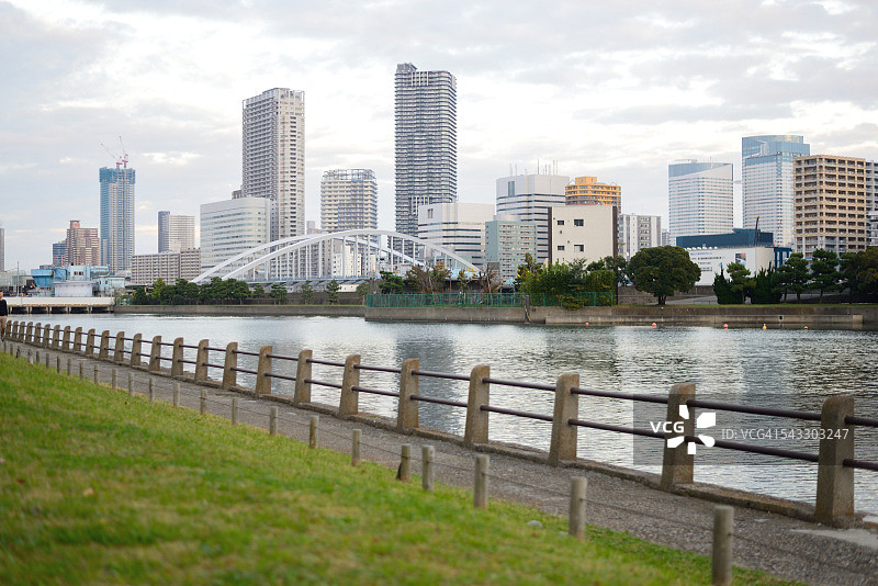 宁静的城市风光图片素材