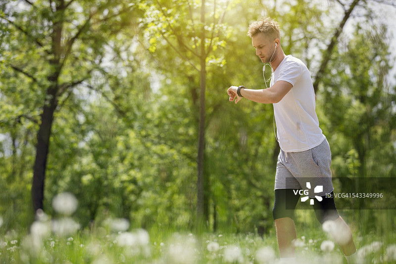 检查脉搏图片素材