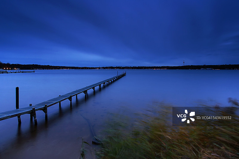 万湖的柏林蓝色时刻图片素材