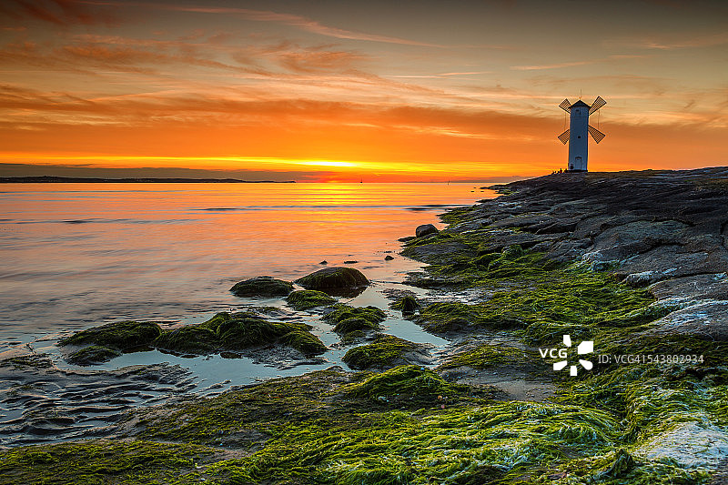 施塔瓦穆伊尼的彩色日落灯塔图片素材
