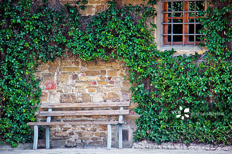 被自然环绕的长椅 - 意大利佛罗伦萨图片素材