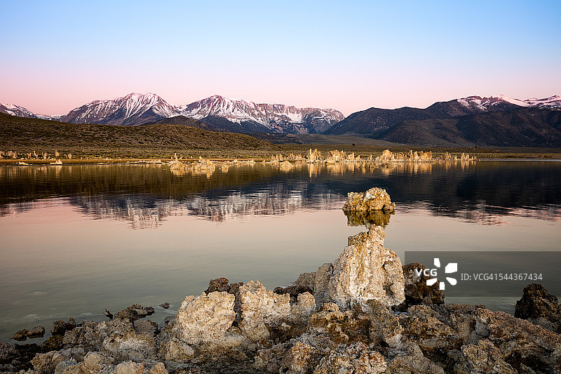 莫诺湖凝灰岩图片素材