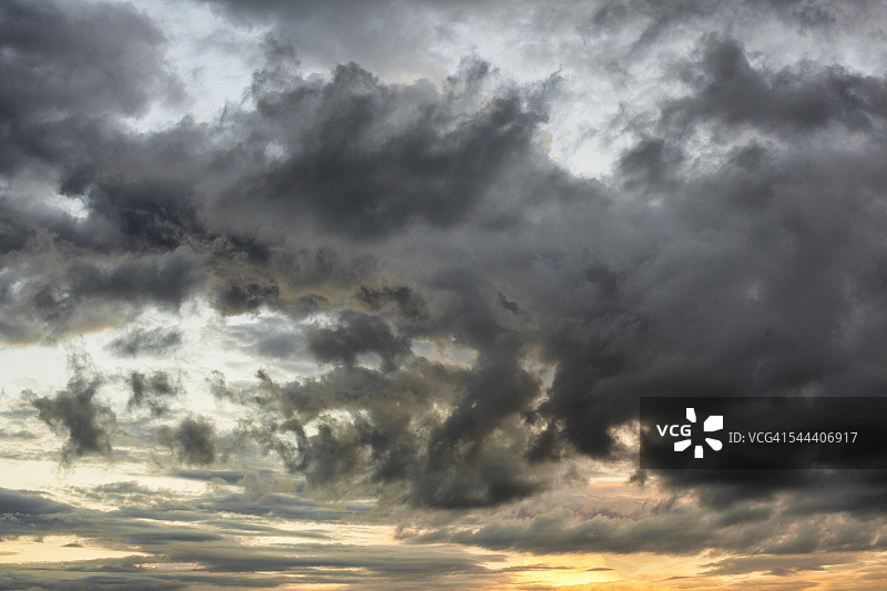 戏剧性的天空图片素材