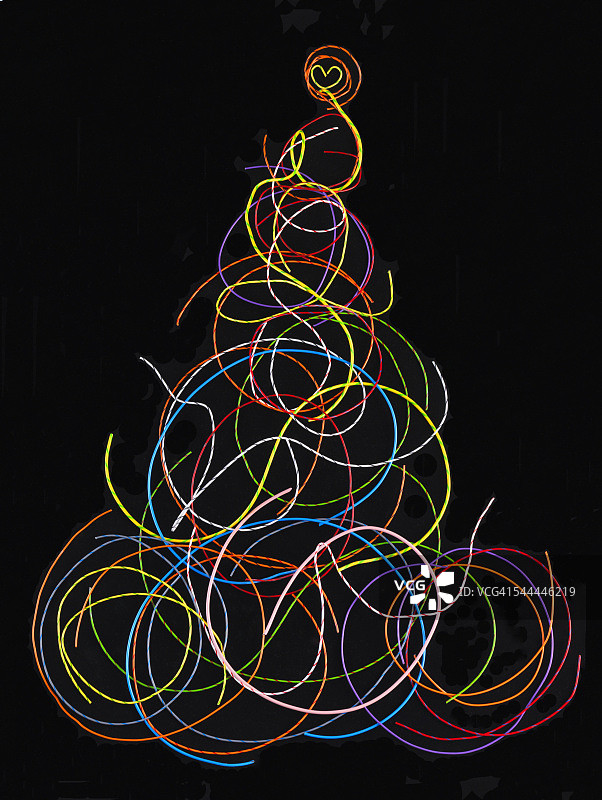 电线组成的圣诞树图片素材