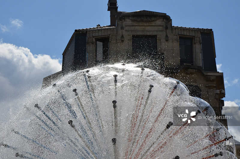法国兰斯香槟酒喷泉图片素材