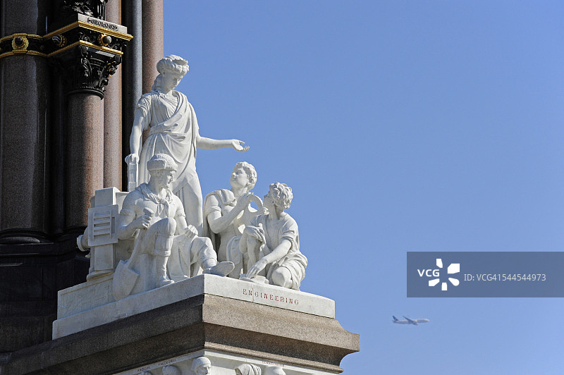 英国伦敦阿尔伯特纪念馆的工程雕塑图片素材