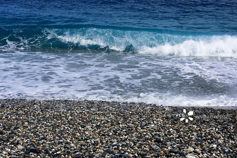 石头和海浪图片素材
