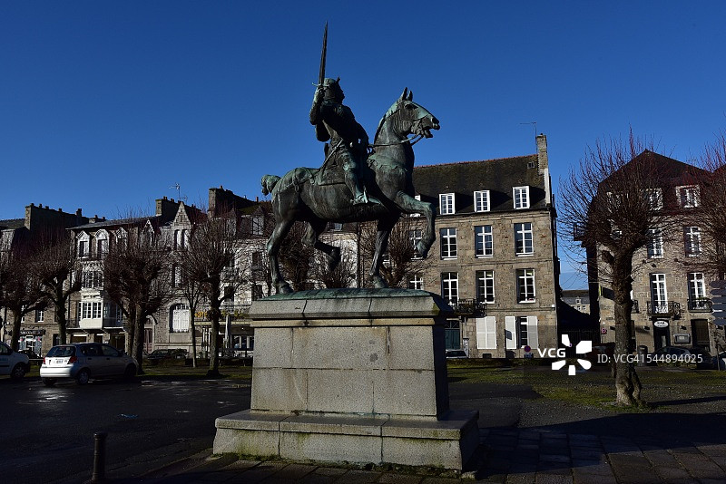 法国布列塔尼迪南的杜盖克兰雕像图片素材