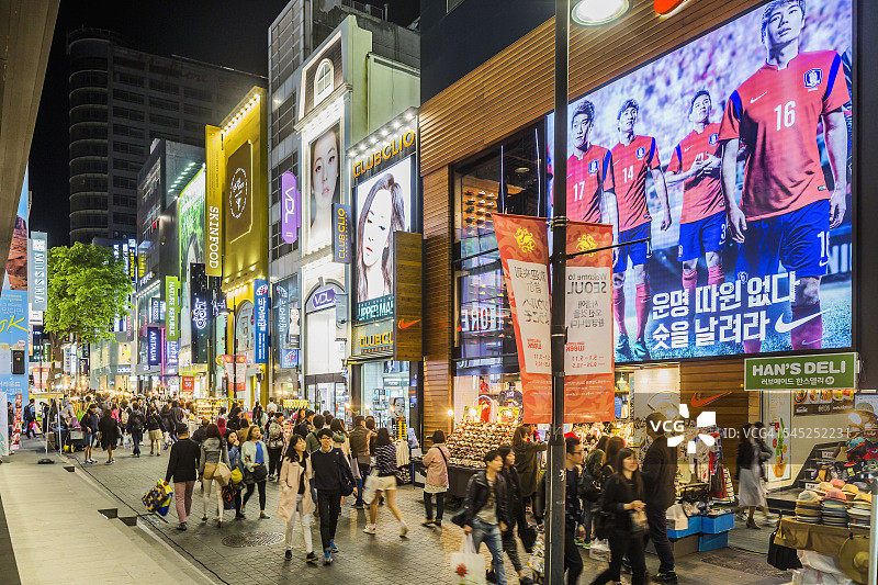 著名的明洞购物街图片素材