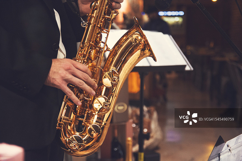 萨克斯手图片素材