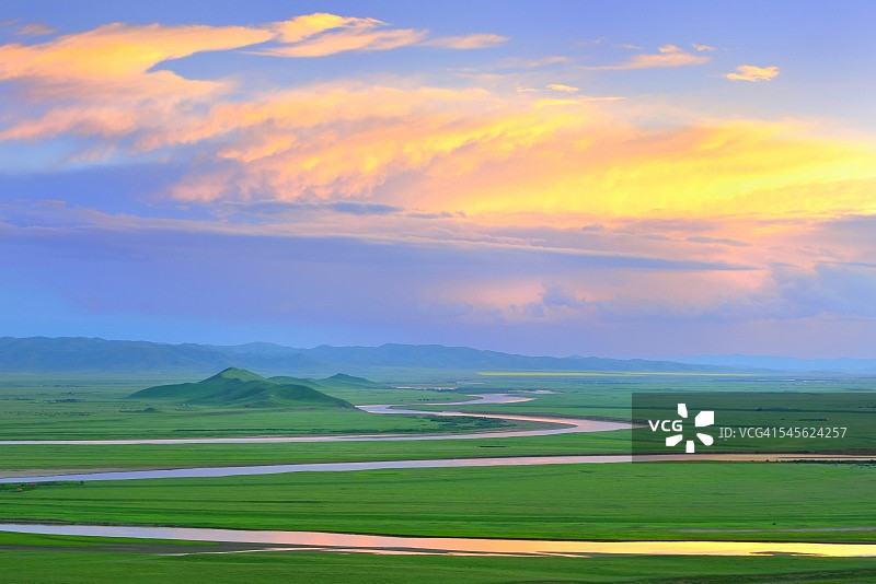 草原上的黄河图片素材