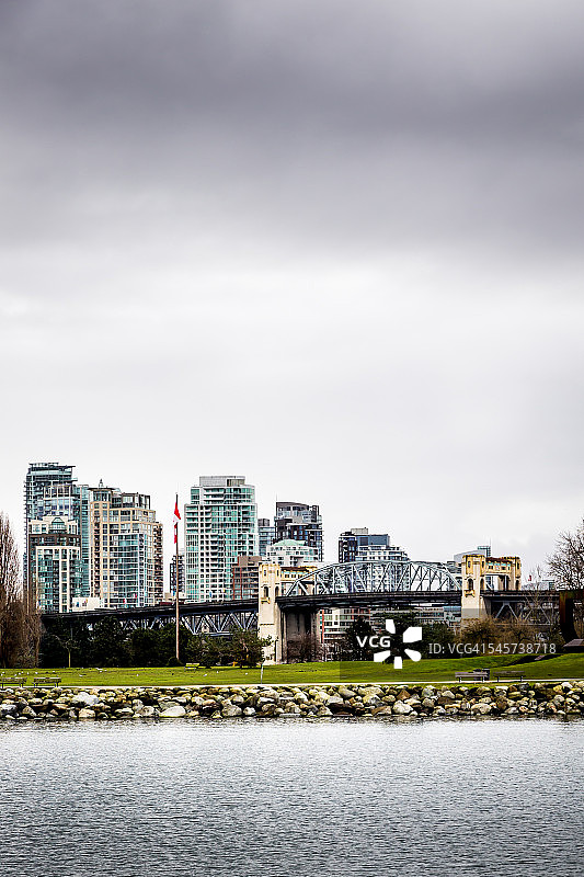 布拉德街桥阴天景色图片素材