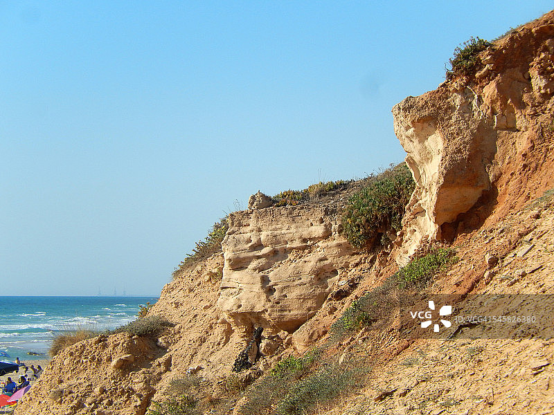 内坦亚的悬崖和海滩图片素材