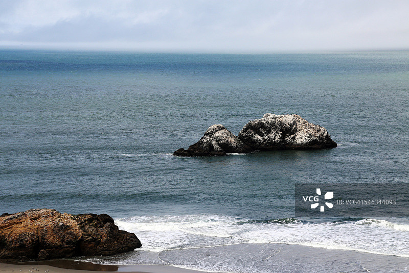 到处是水图片素材