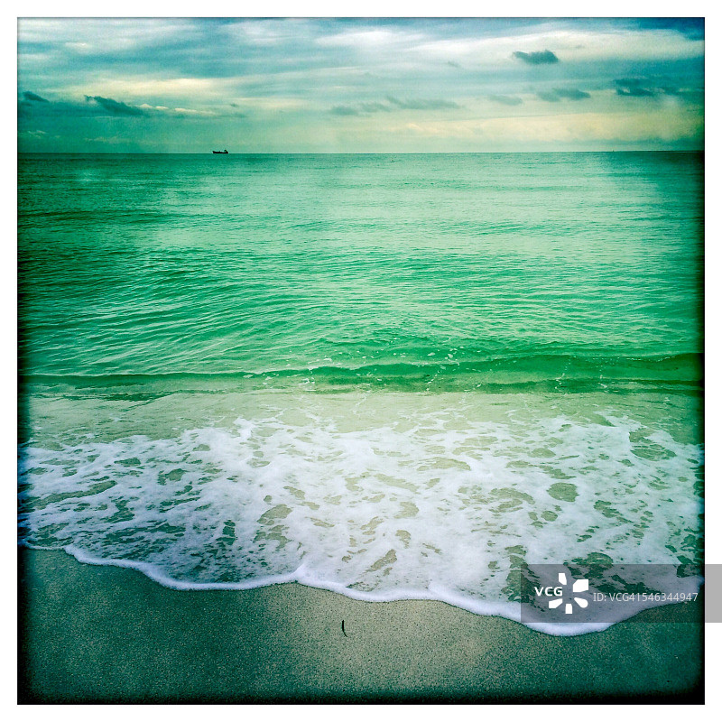 到处是水图片素材