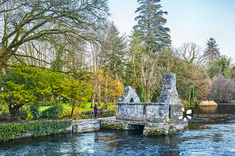 僧侣的渔屋，刚果图片素材