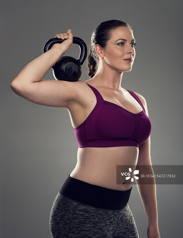 展现你的曲线美图片素材