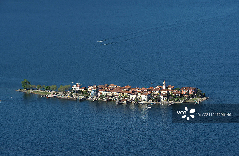 意大利北部马焦雷湖渔夫岛全景图片素材