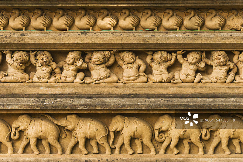 凯拉尼亚寺的石雕图片素材