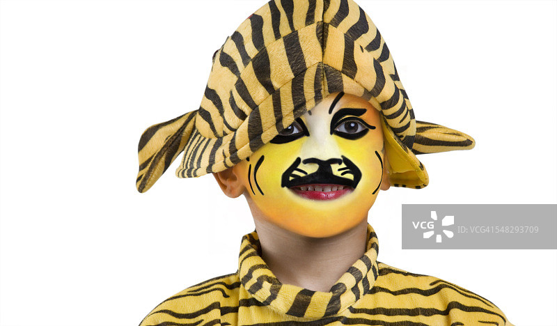 穿着老虎服装的男孩图片素材