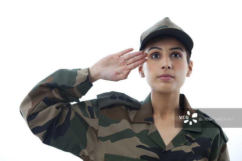 女兵敬礼的特写镜头图片素材