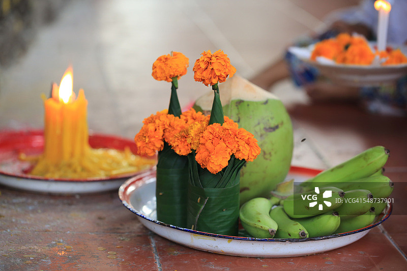 西蒙寺的佛像供奉盘图片素材