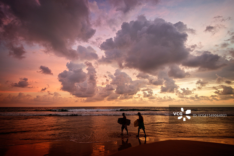 结束当日冲浪图片素材