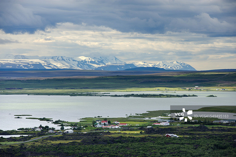 冰岛米湖附近房屋的鸟瞰图图片素材
