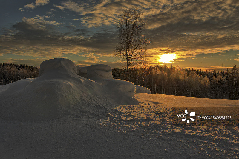 日落的最后一缕阳光图片素材