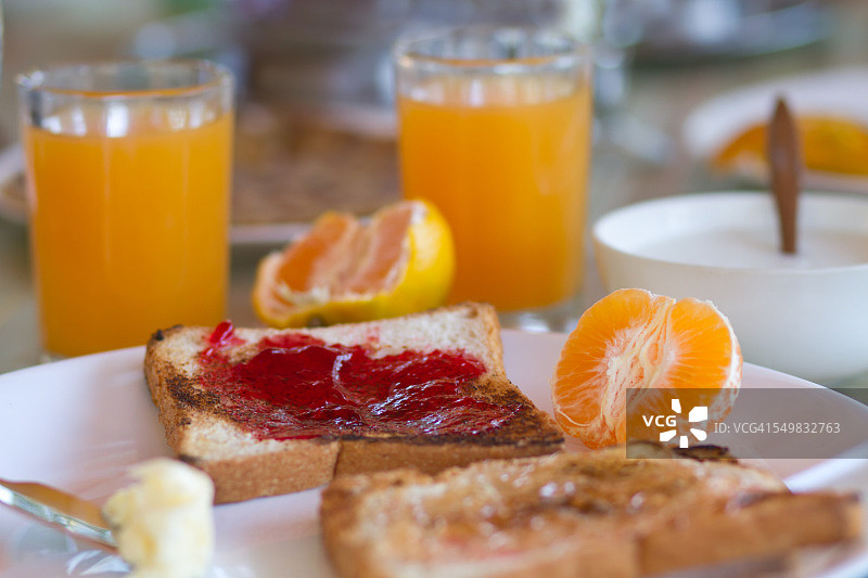 草莓酱和吐司图片素材