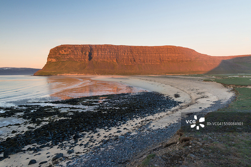 冰岛拉特拉尔比格附近的海滩图片素材