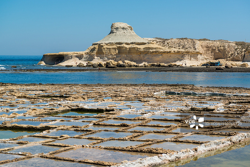 马耳他的盐田图片素材