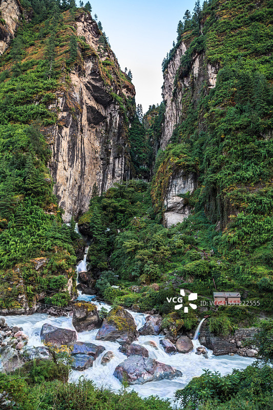 尼泊尔安娜普尔纳环线的马相迪河峡谷图片素材