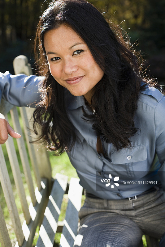 年轻的女人图片素材