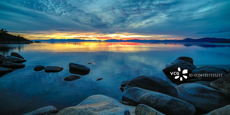 太浩湖日落图片素材